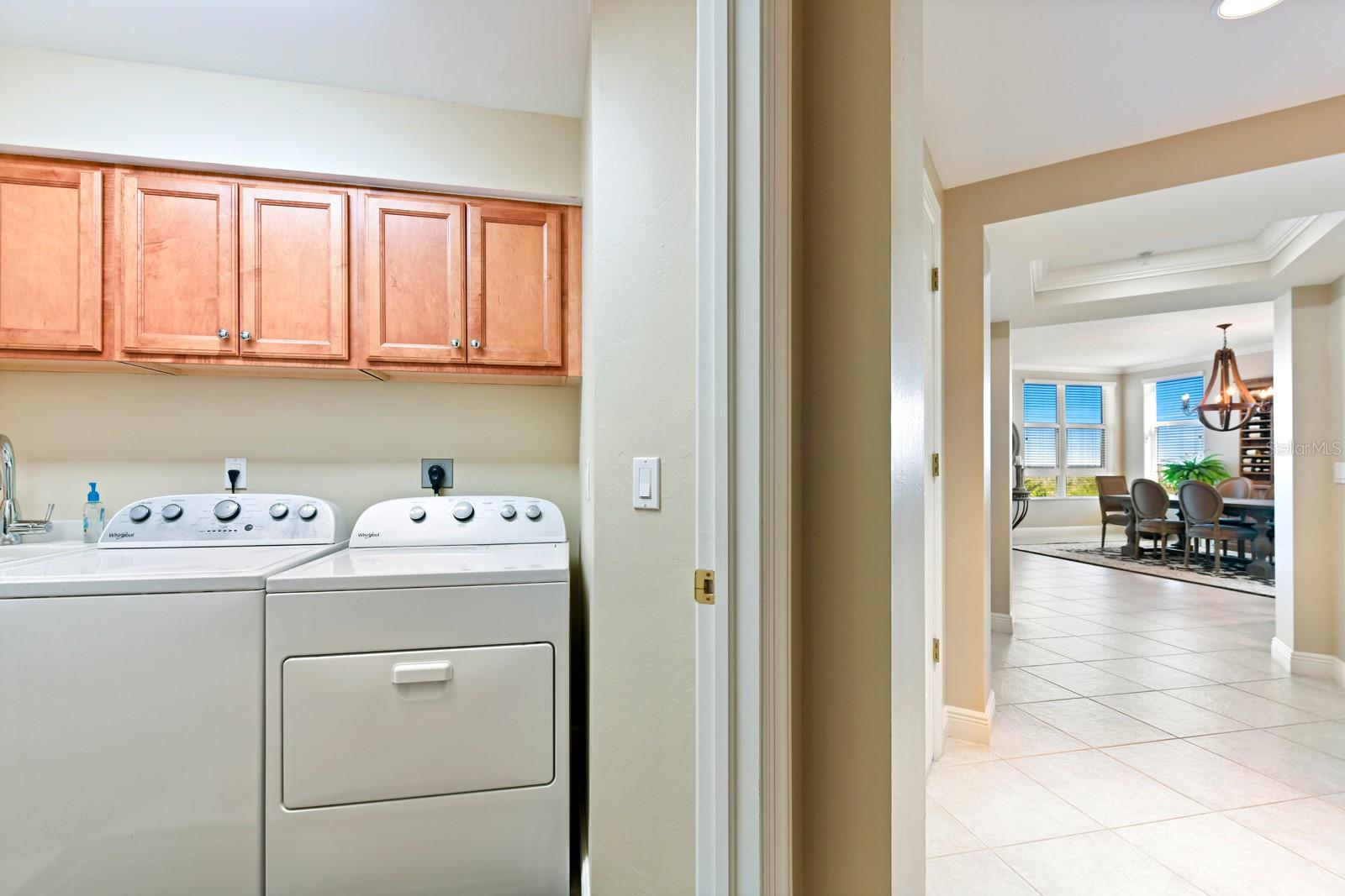 Image 47 of 78 For 3333 Sunset Key Circle 407