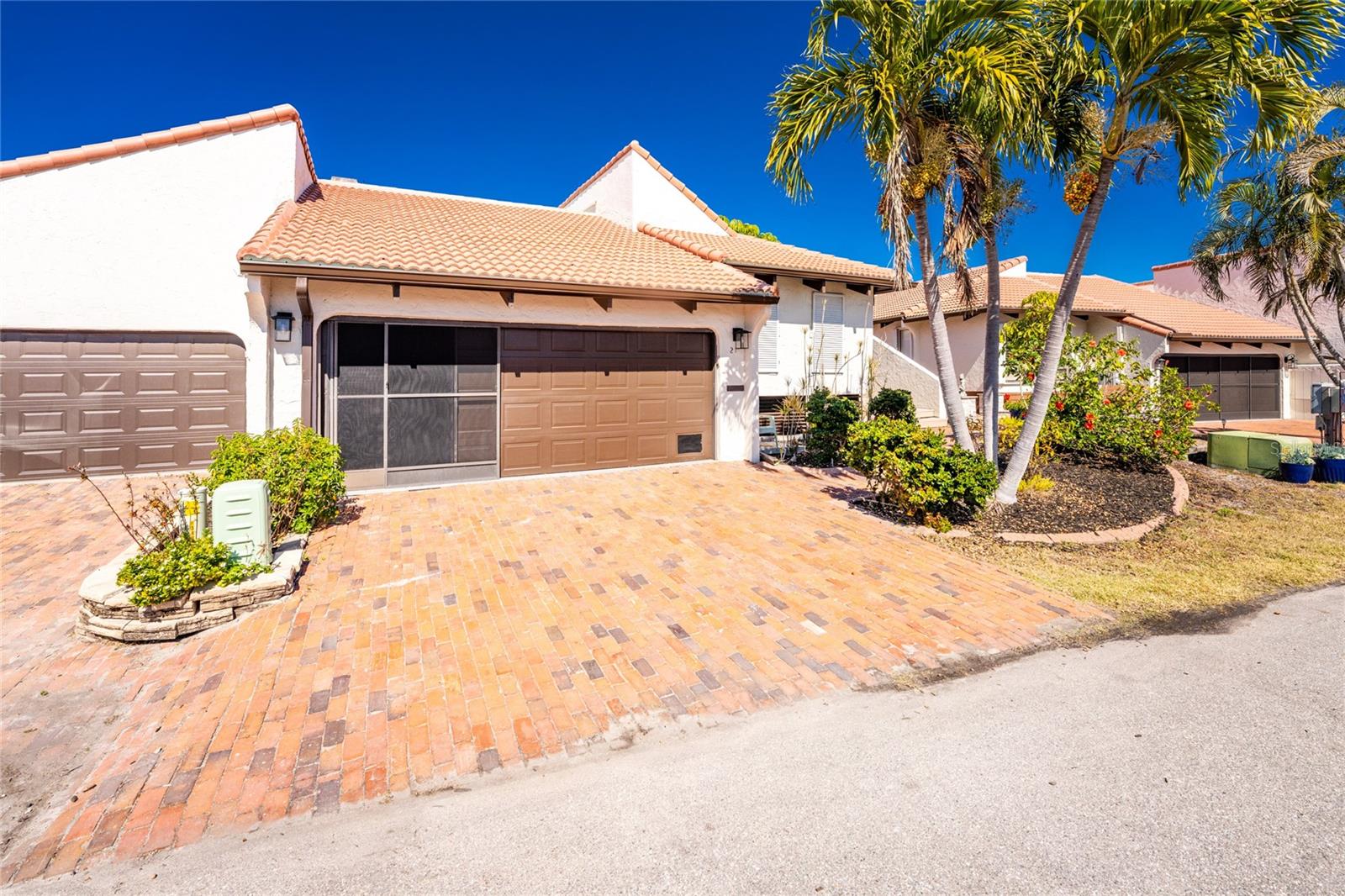 Image 2 of 49 For 25188 Marion Avenue 21