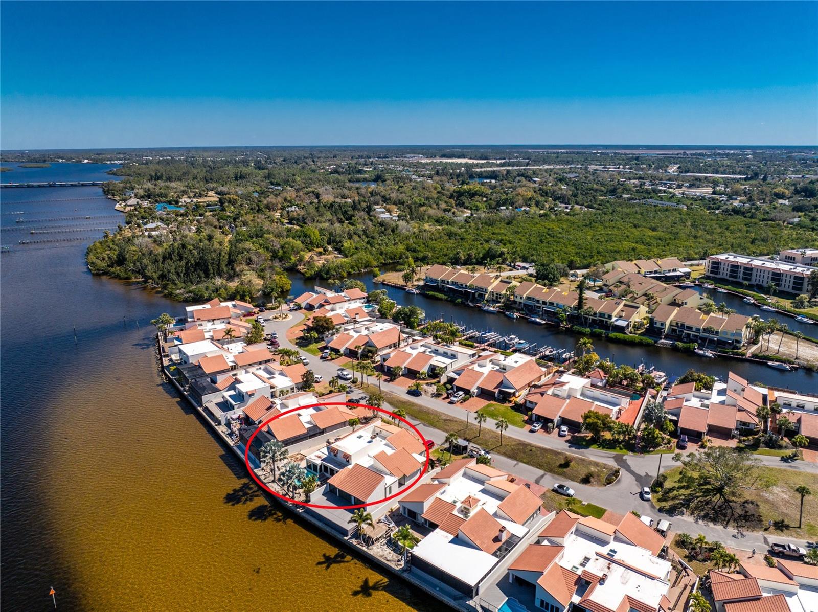 Image 41 of 49 For 25188 Marion Avenue 21