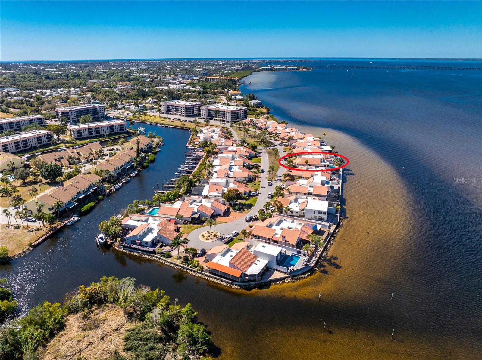 Image 45 of 49 For 25188 Marion Avenue 21