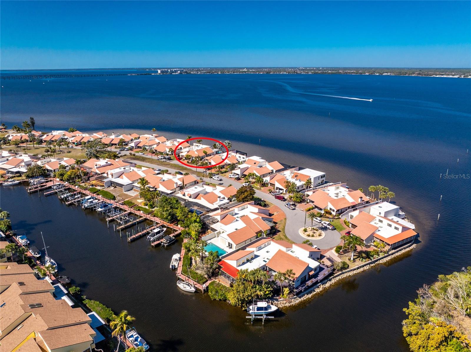 Image 46 of 49 For 25188 Marion Avenue 21