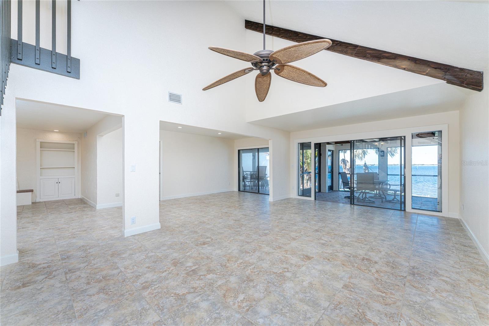 Image 7 of 49 For 25188 Marion Avenue 21