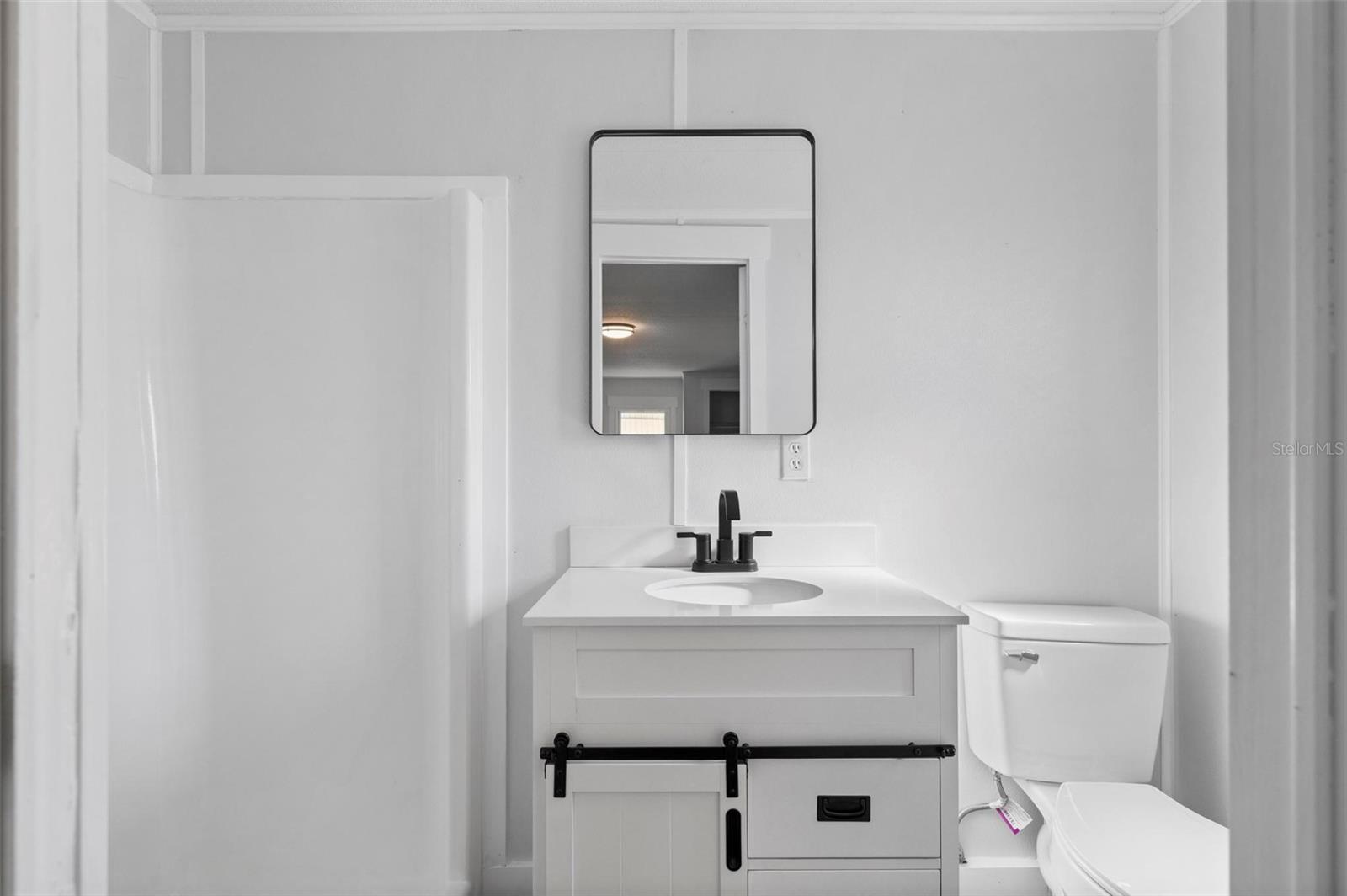 Image 21 of 55 For 1000 Kings Highway 132