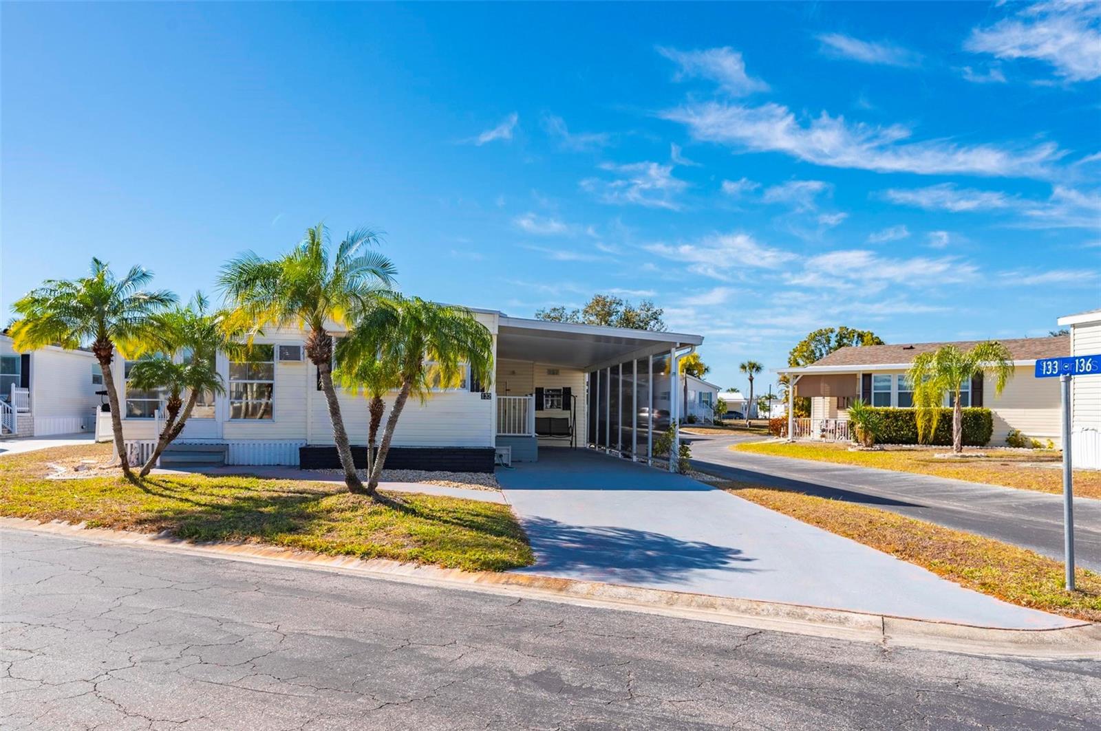 Image 28 of 55 For 1000 Kings Highway 132