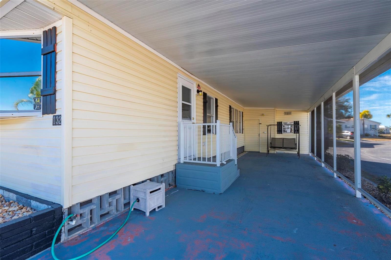 Image 32 of 55 For 1000 Kings Highway 132