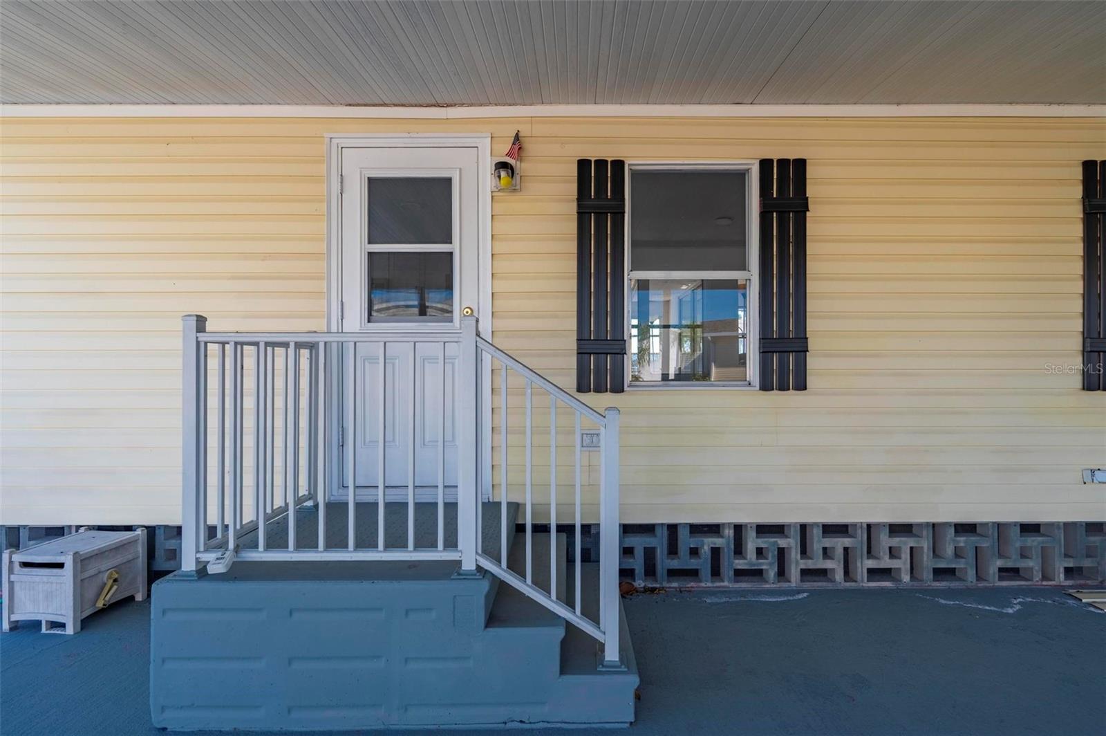 Image 33 of 55 For 1000 Kings Highway 132