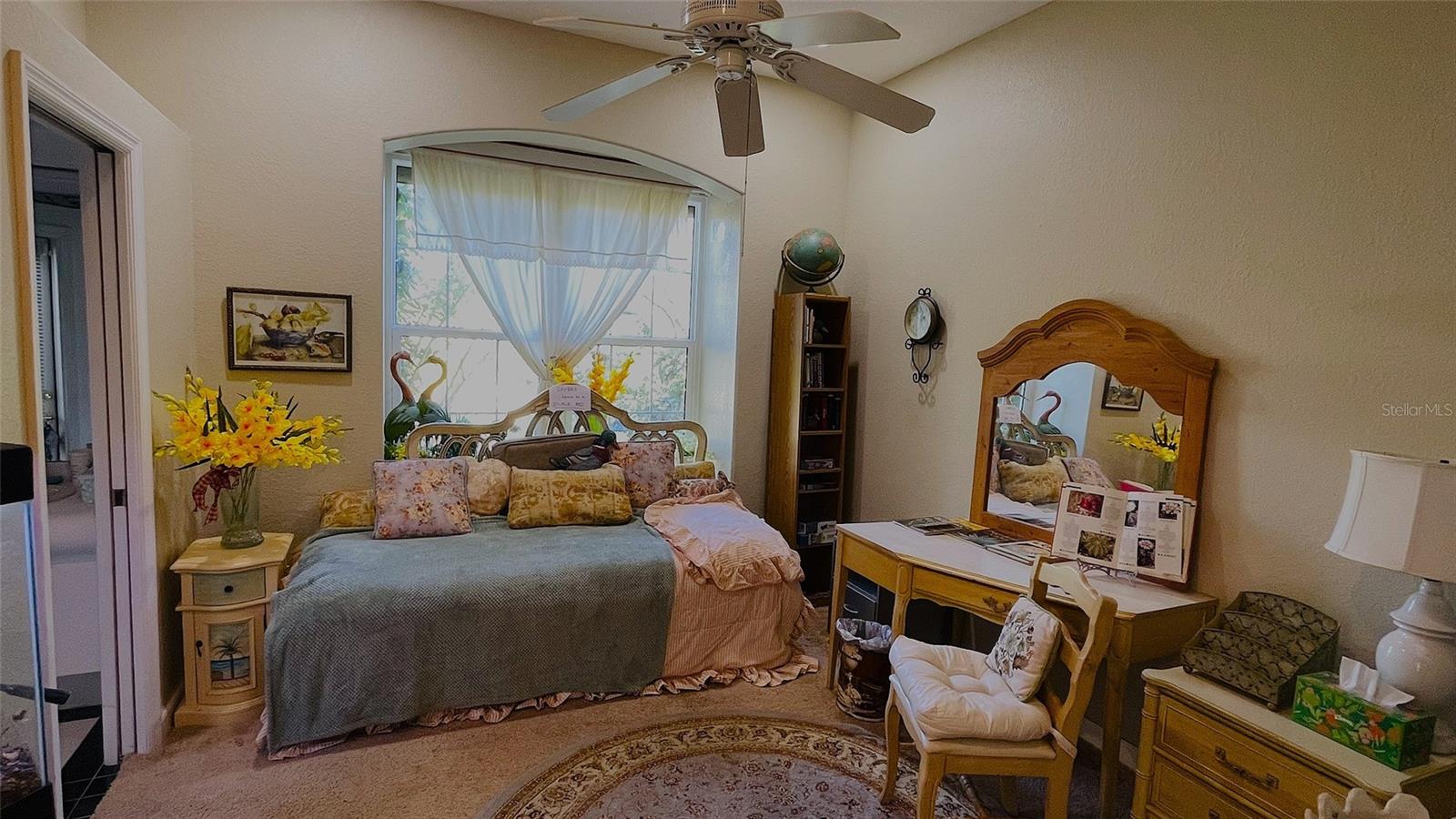 Image 11 of 83 For 23256 Peachland Boulevard