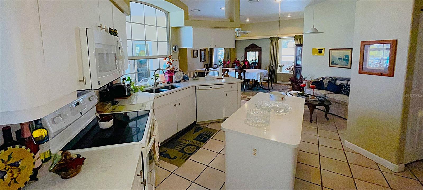 Image 22 of 83 For 23256 Peachland Boulevard