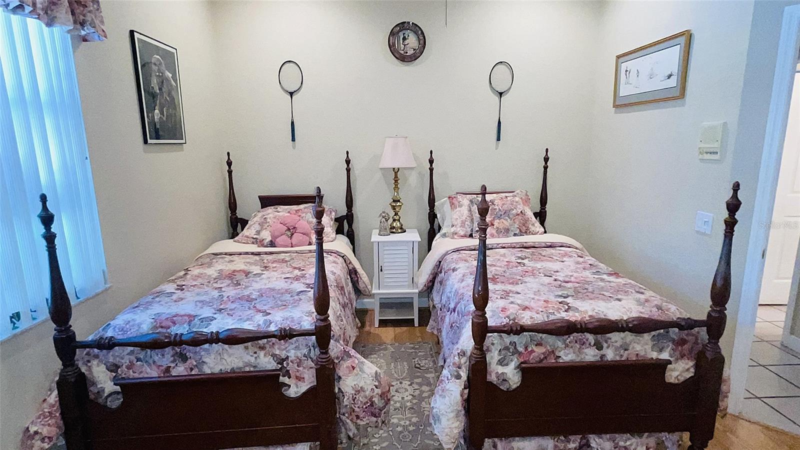 Image 27 of 83 For 23256 Peachland Boulevard