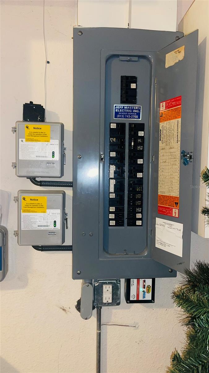 Image 34 of 83 For 23256 Peachland Boulevard