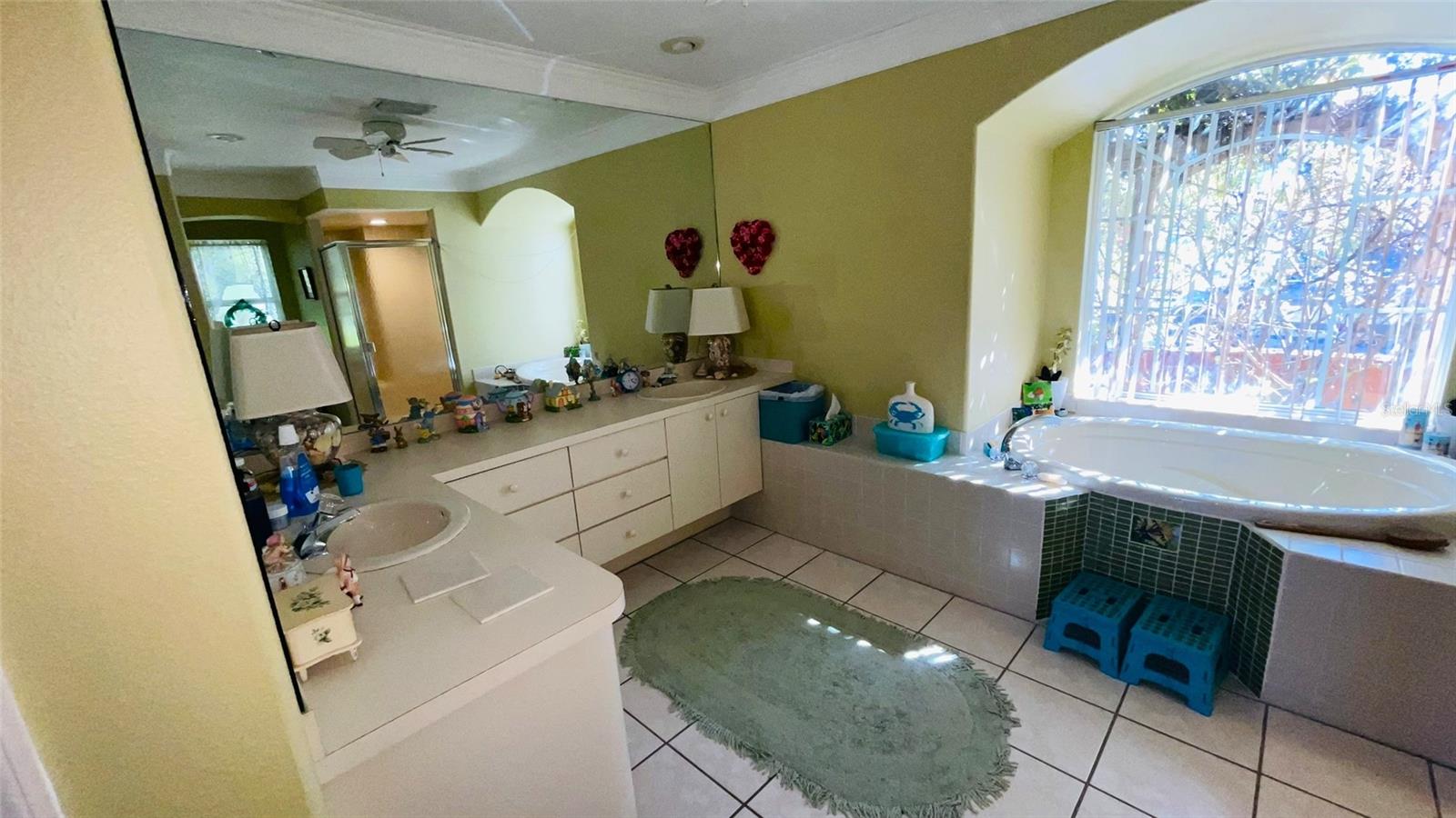 Image 41 of 83 For 23256 Peachland Boulevard