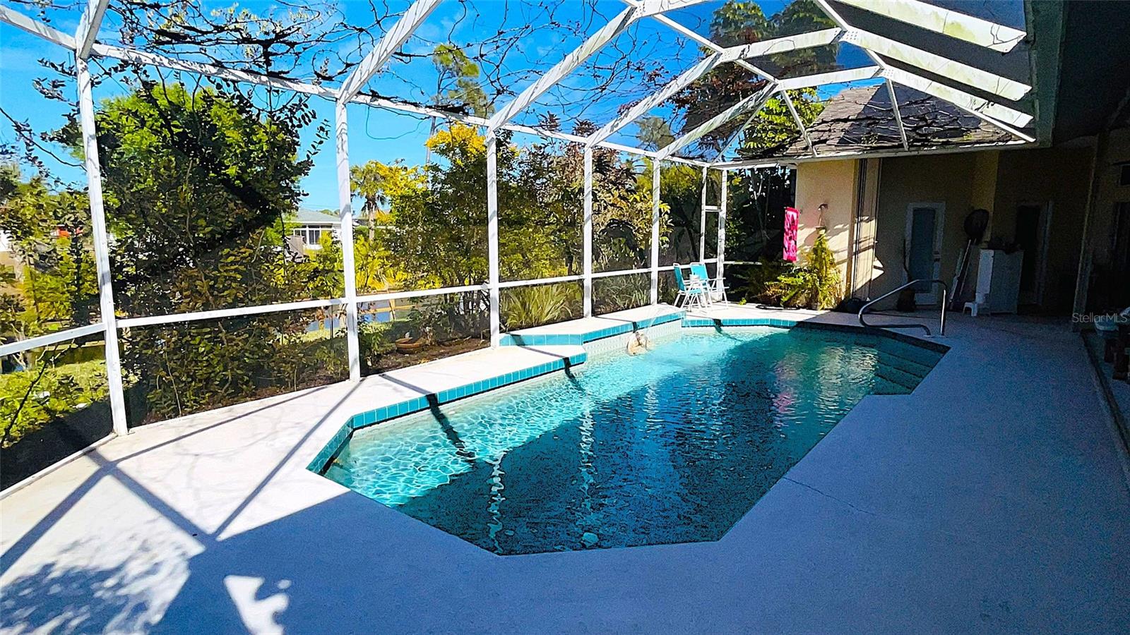 Image 44 of 83 For 23256 Peachland Boulevard