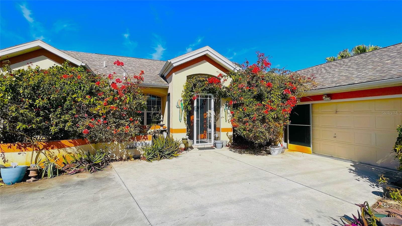 Image 9 of 83 For 23256 Peachland Boulevard