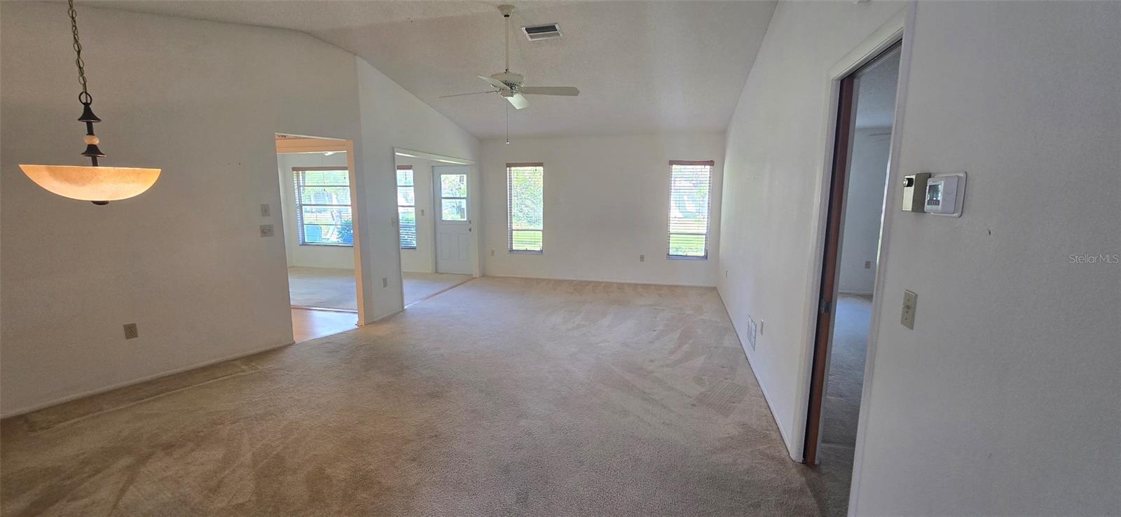 Image 5 of 17 For 665 Foxwood Boulevard