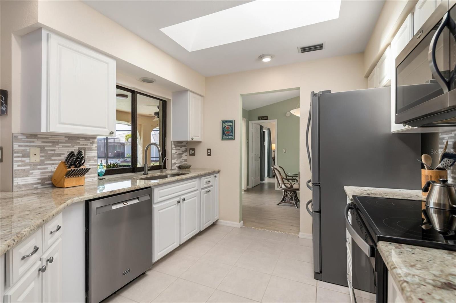 Image 11 of 49 For 2137 Ryan Boulevard