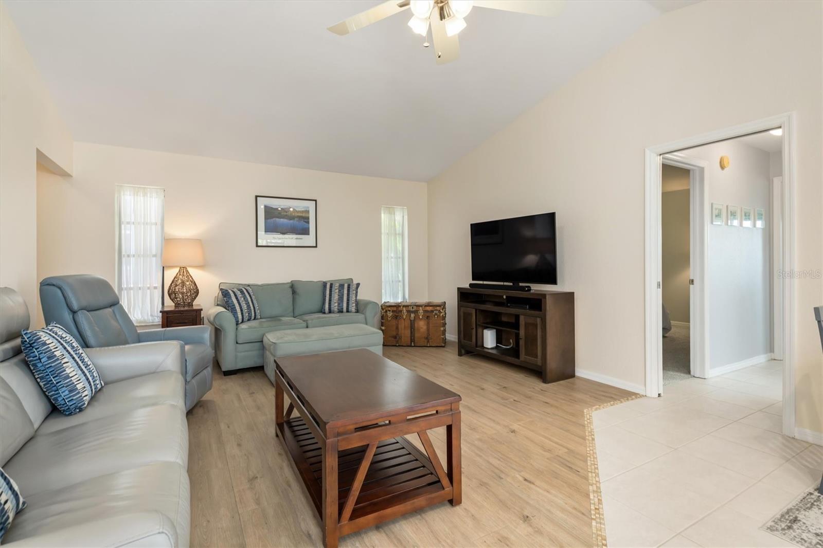 Image 18 of 49 For 2137 Ryan Boulevard