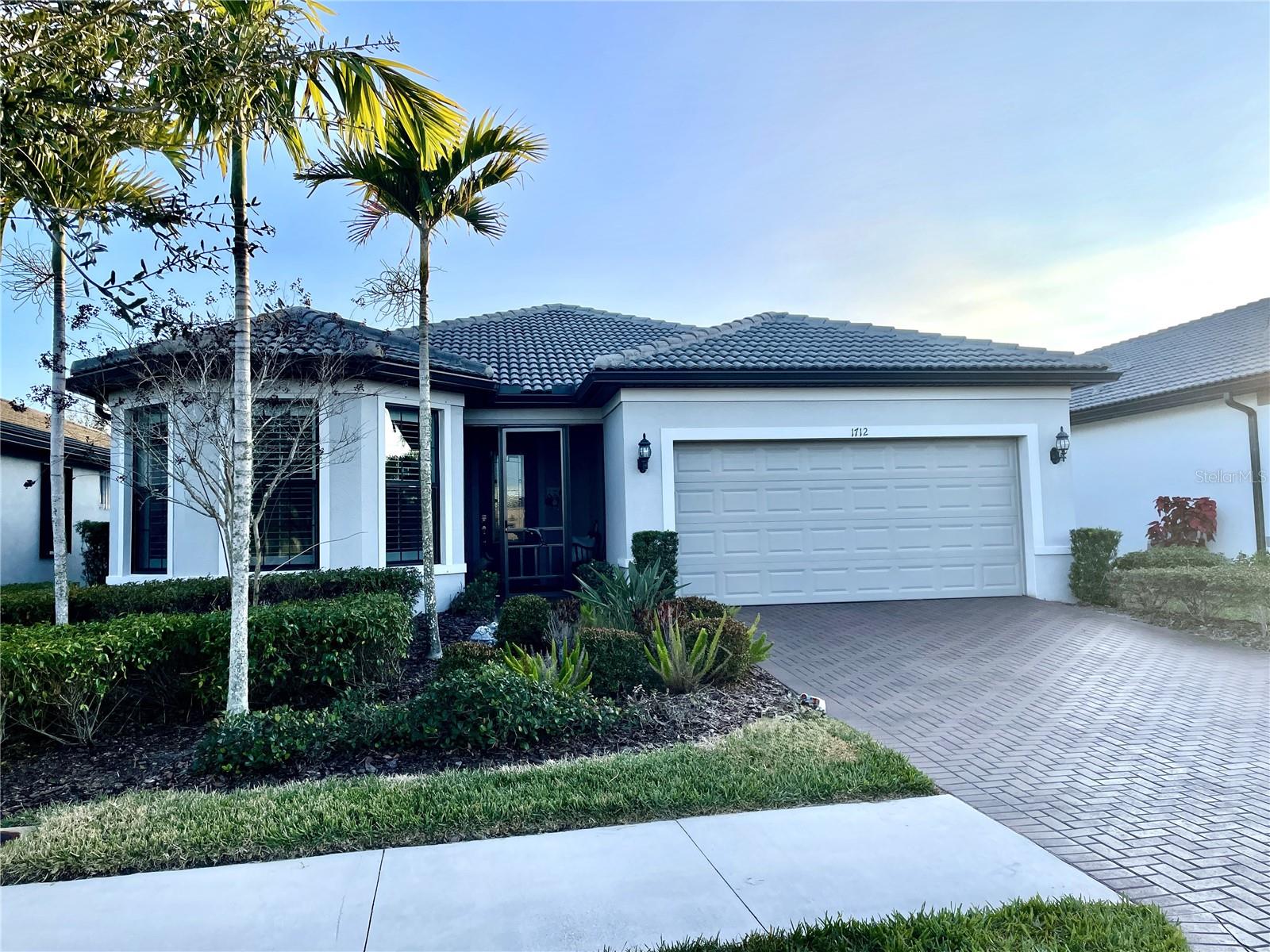 Image 64 of 64 For 1712 Hyssop Loop