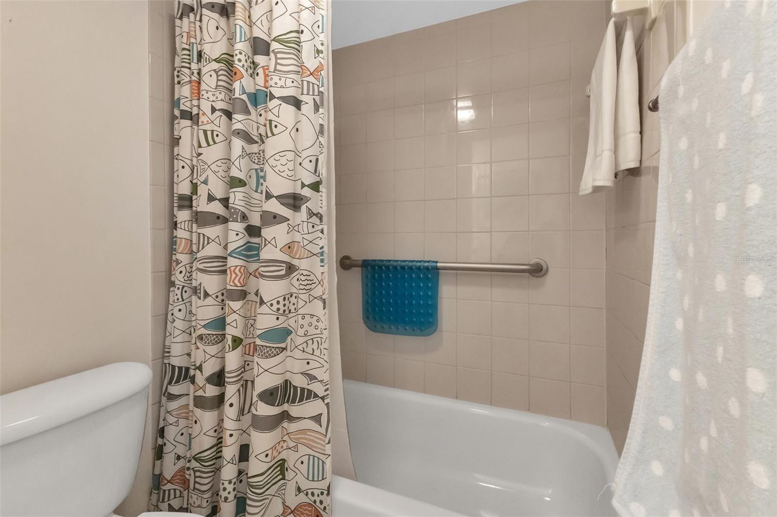 Image 22 of 62 For 150 Harborside Avenue 209