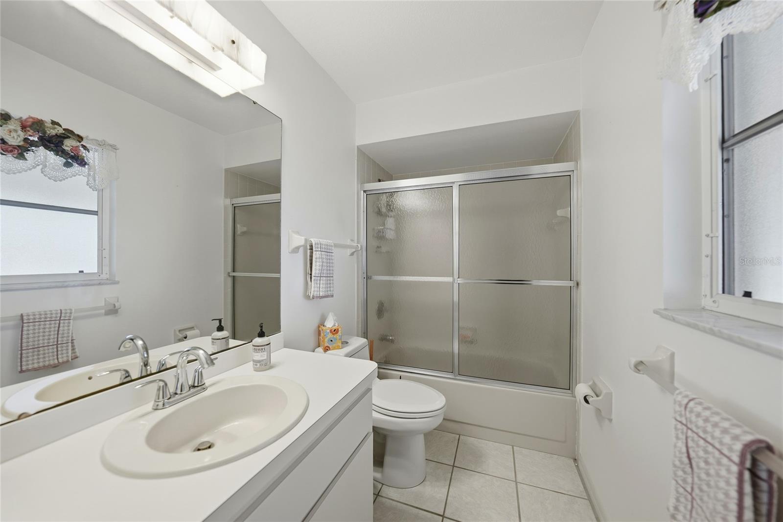 Image 17 of 30 For 405 Ridgecrest Drive