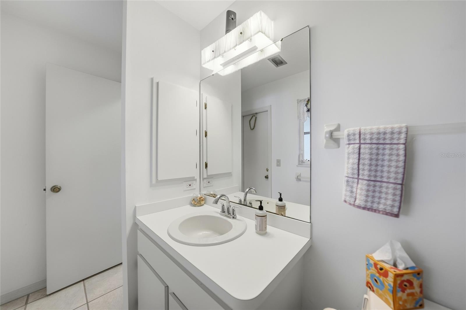 Image 18 of 30 For 405 Ridgecrest Drive