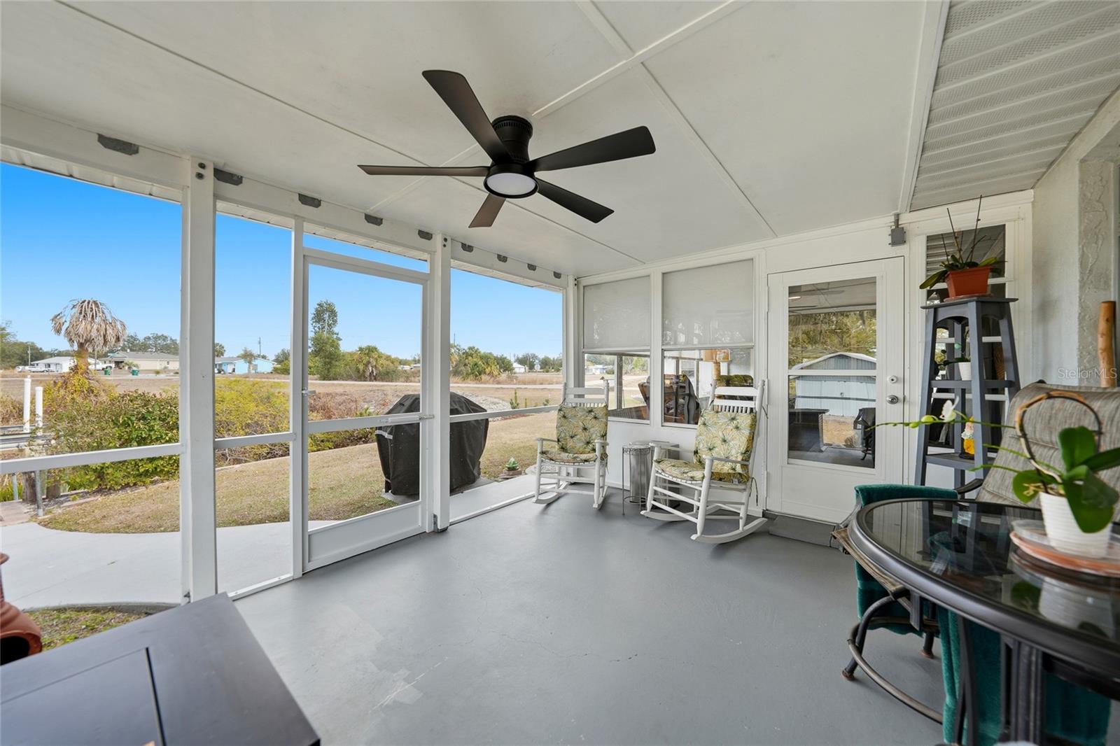 Image 19 of 30 For 405 Ridgecrest Drive