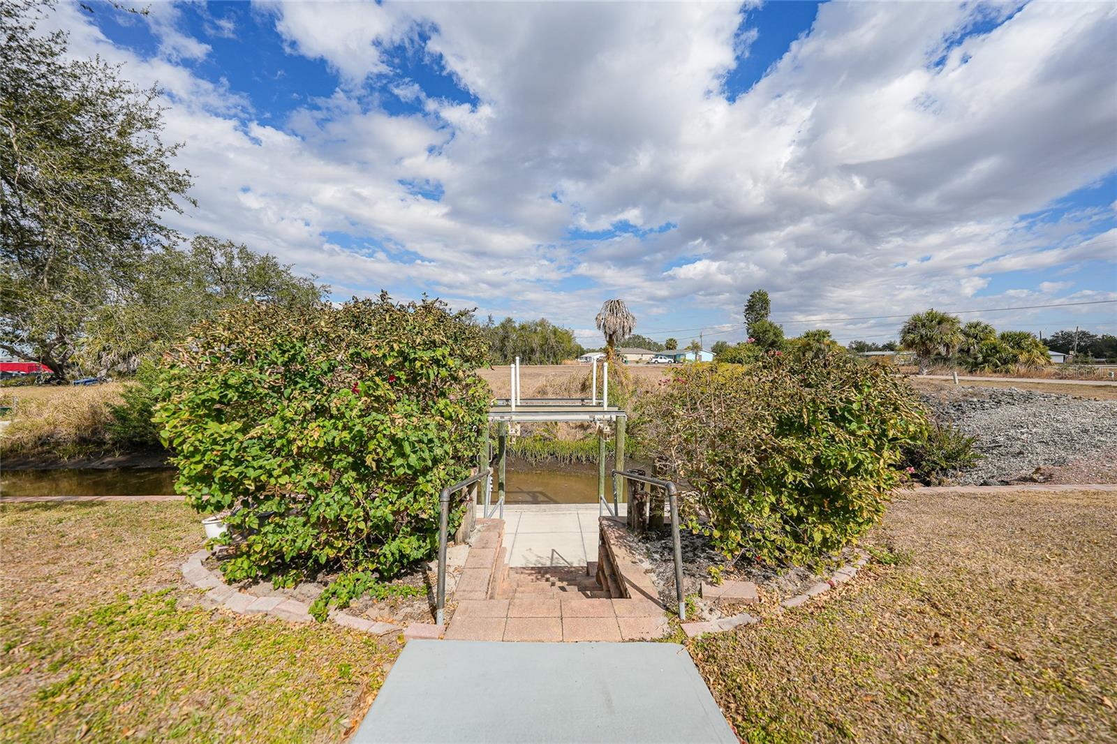 Image 22 of 30 For 405 Ridgecrest Drive