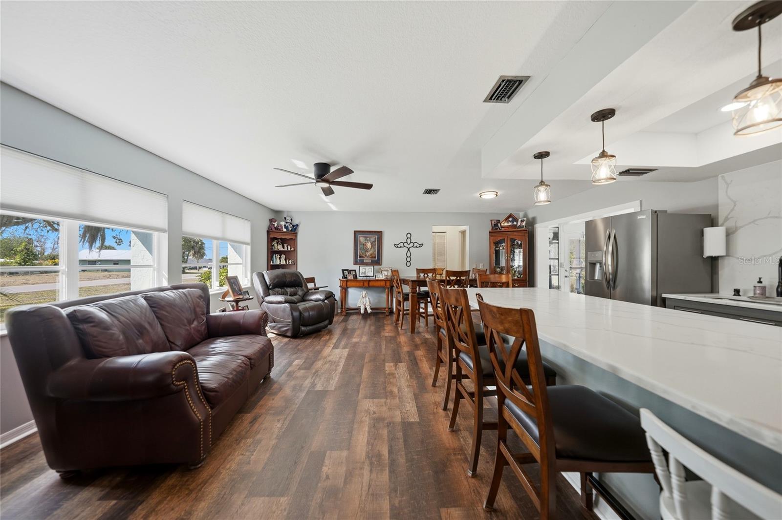 Image 3 of 30 For 405 Ridgecrest Drive