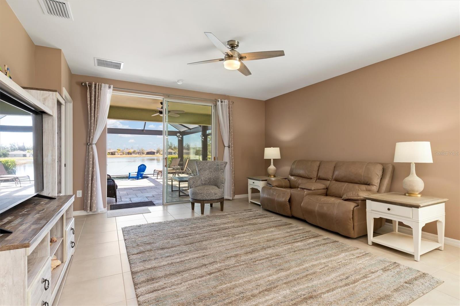 Image 10 of 48 For 7144 Crystal Way