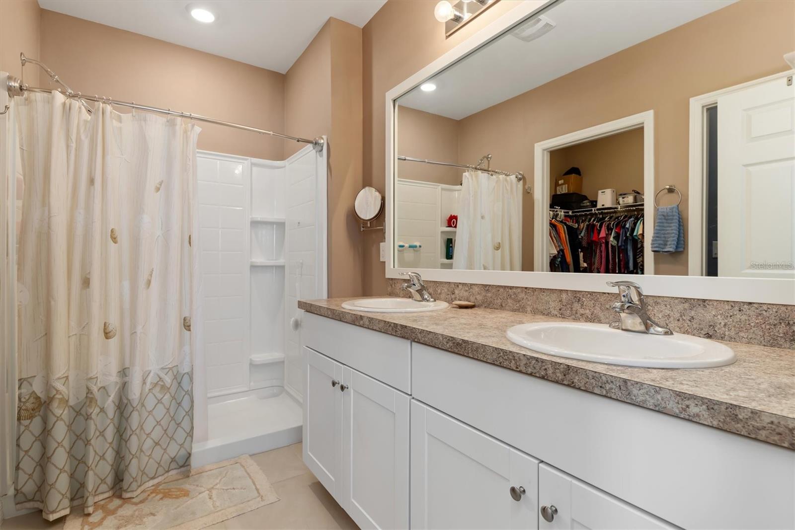 Image 20 of 48 For 7144 Crystal Way