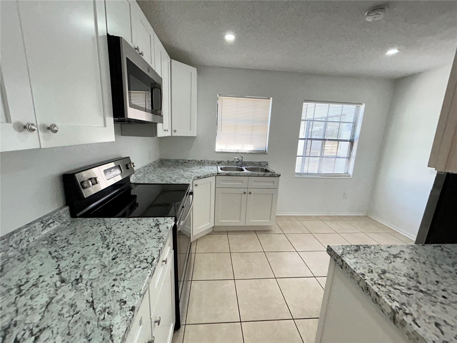 Image 16 of 33 For 4616 Blueridge Street