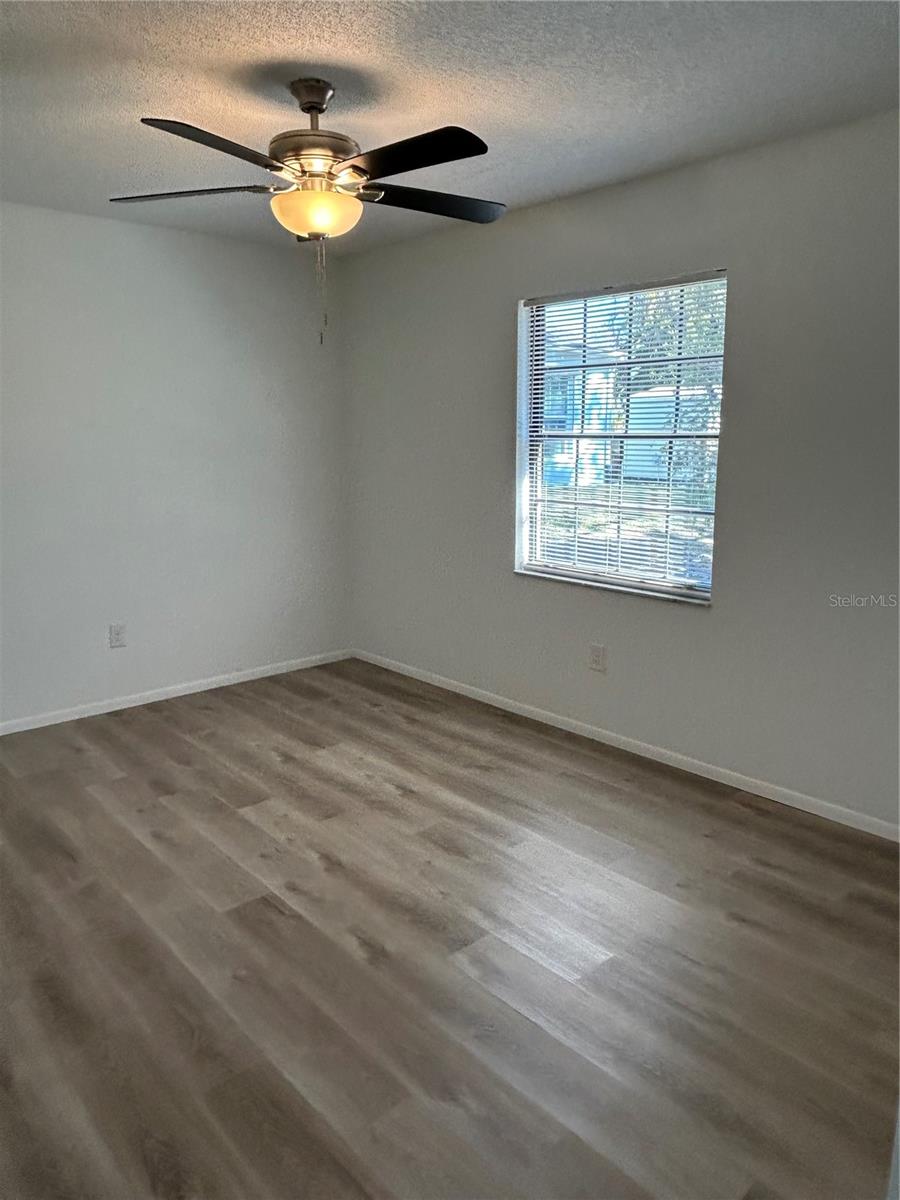 Image 25 of 33 For 4616 Blueridge Street