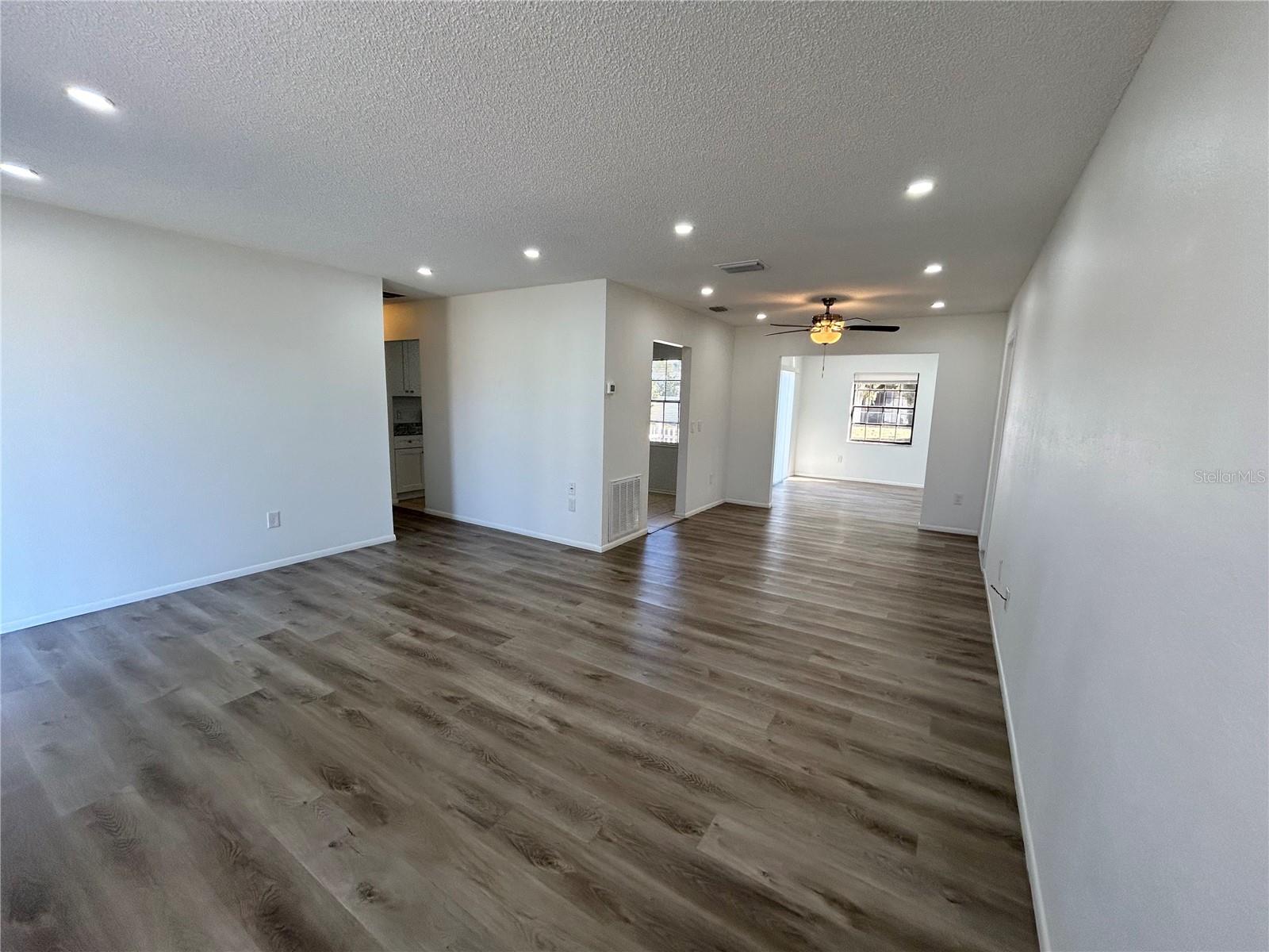 Image 6 of 33 For 4616 Blueridge Street