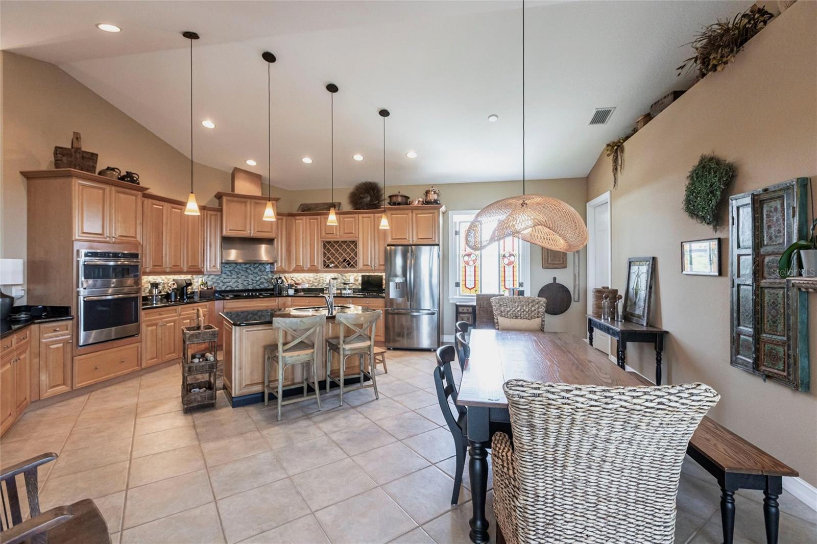 Image 4 of 53 For 3712 Balboa Court