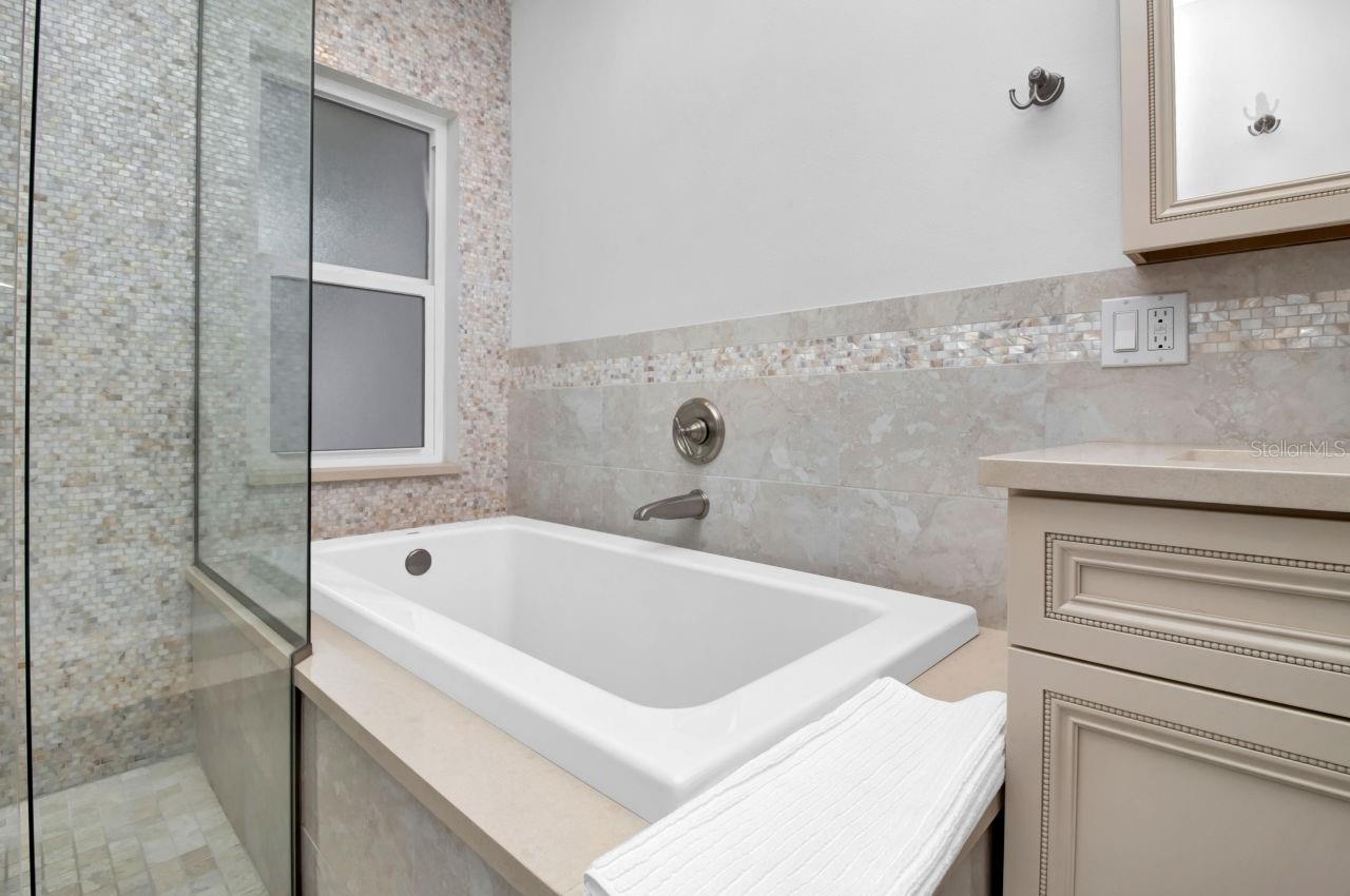 Image 23 of 57 For 1208 De Narvaez Avenue