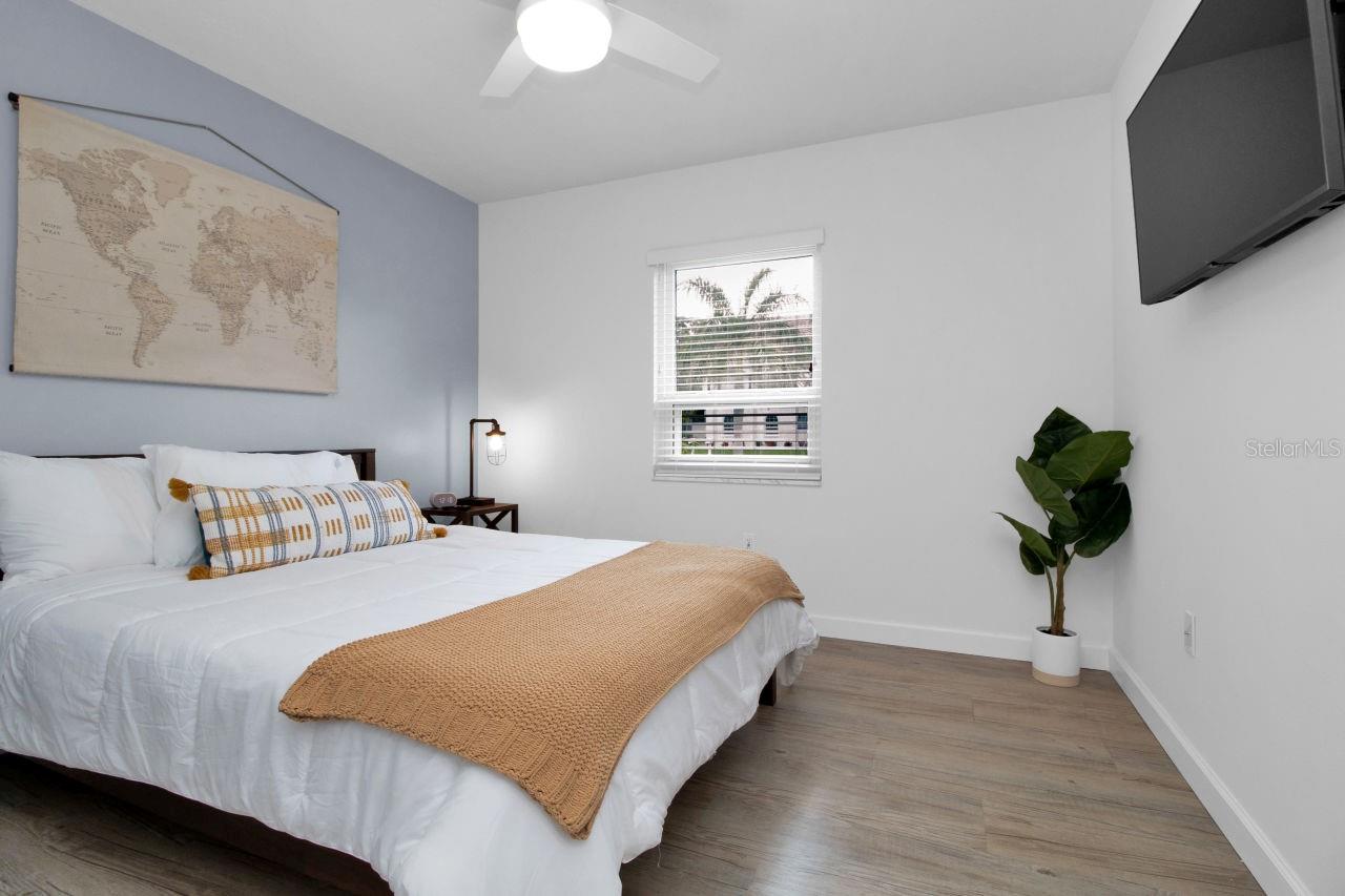 Image 25 of 57 For 1208 De Narvaez Avenue