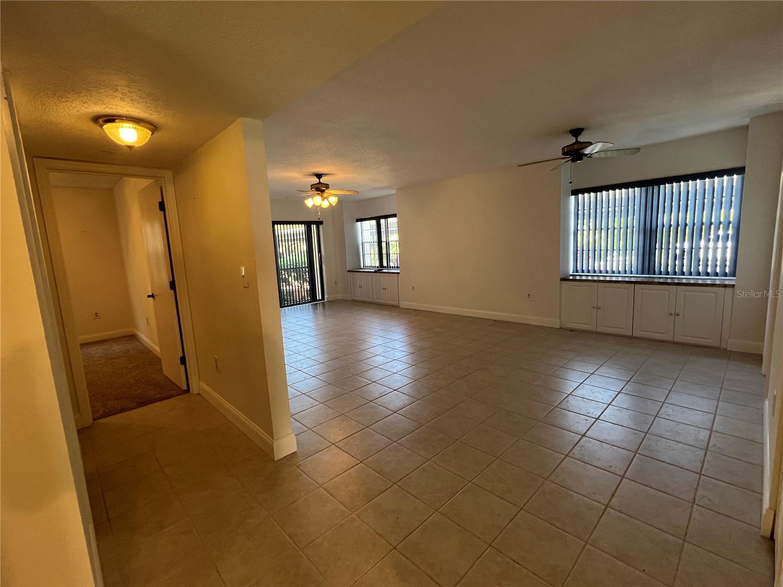 Image 10 of 24 For 23465 Harborview Road 108