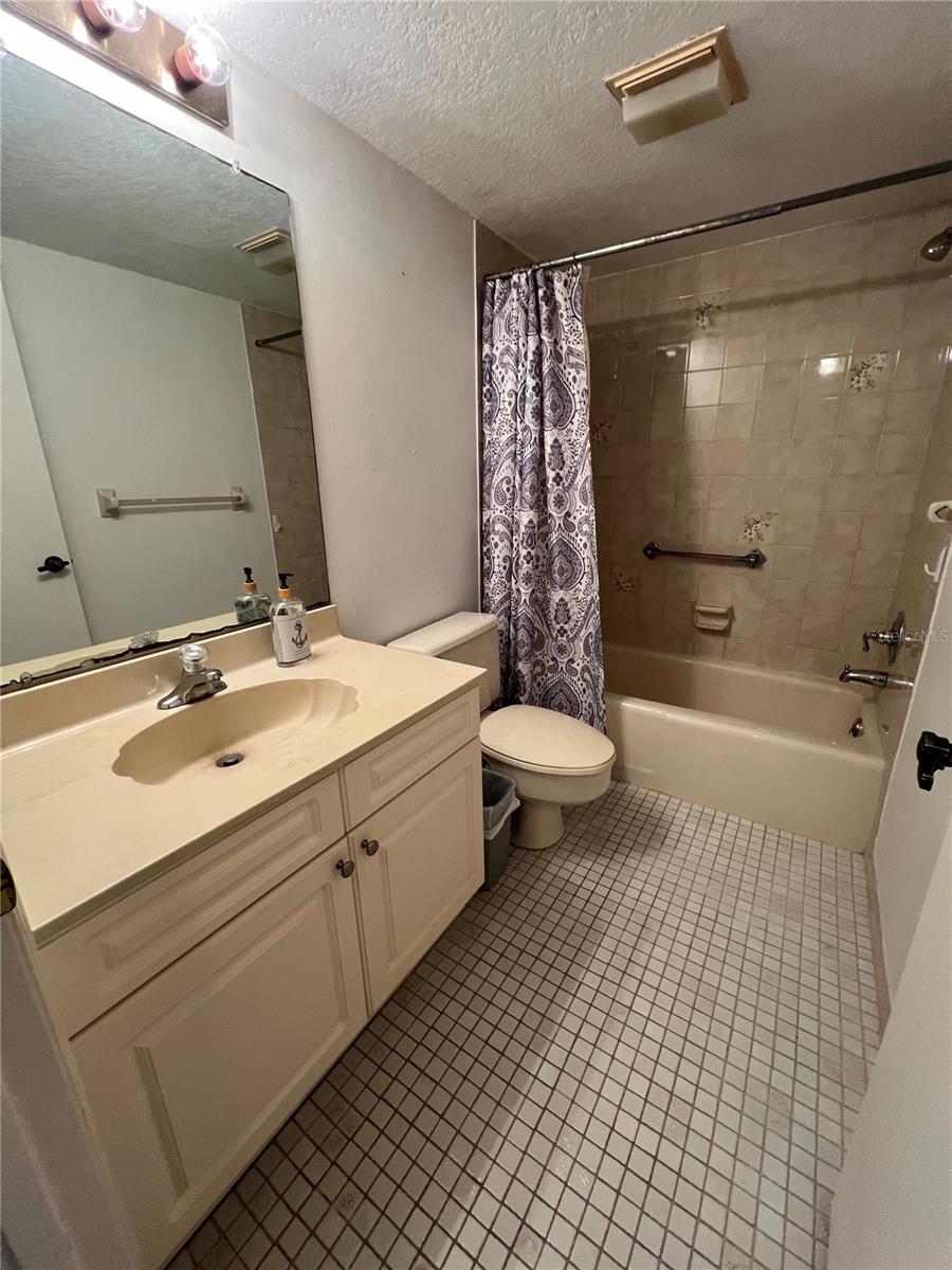 Image 12 of 24 For 23465 Harborview Road 108