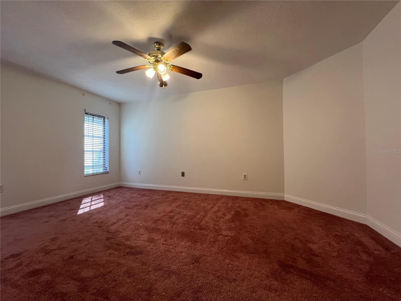 Image 17 of 24 For 23465 Harborview Road 108