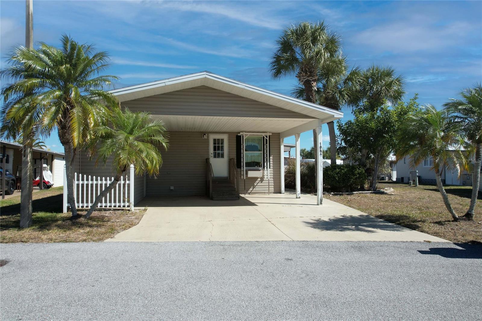 Image 40 of 52 For 2100 Kings Highway Lane 1064