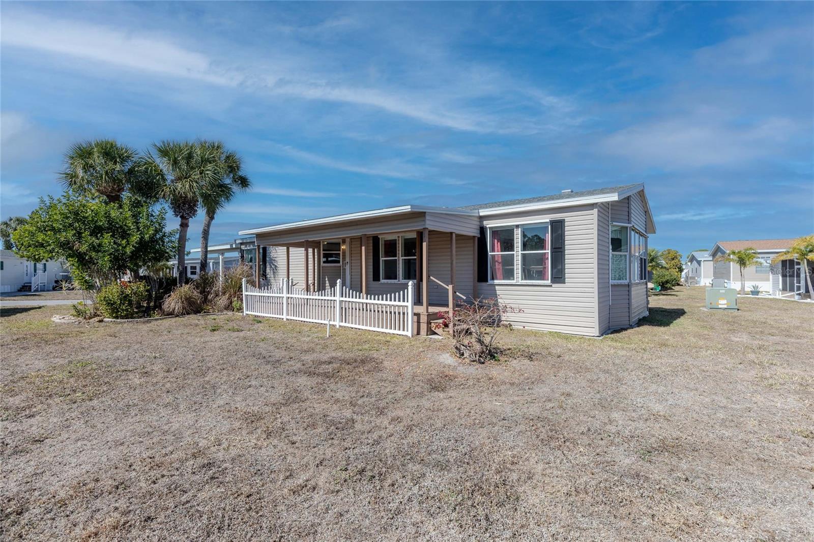 Image 6 of 52 For 2100 Kings Highway Lane 1064