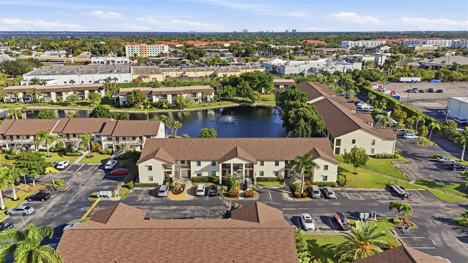 Image 6 of 47 For 9270 Lake Park Drive 201