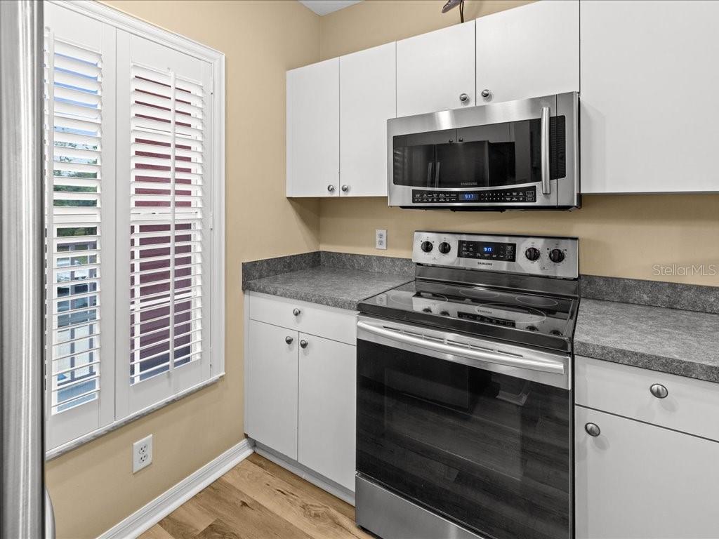 Image 11 of 34 For 2061 Willow Hammock Circle 205