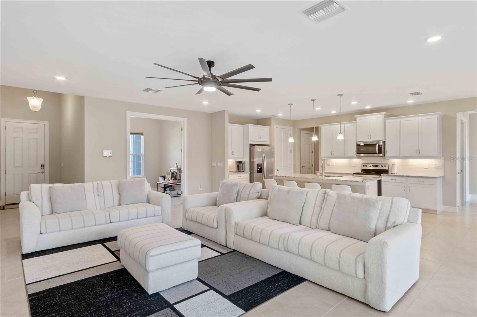 Image 22 of 76 For 14193 Fort Myers Avenue