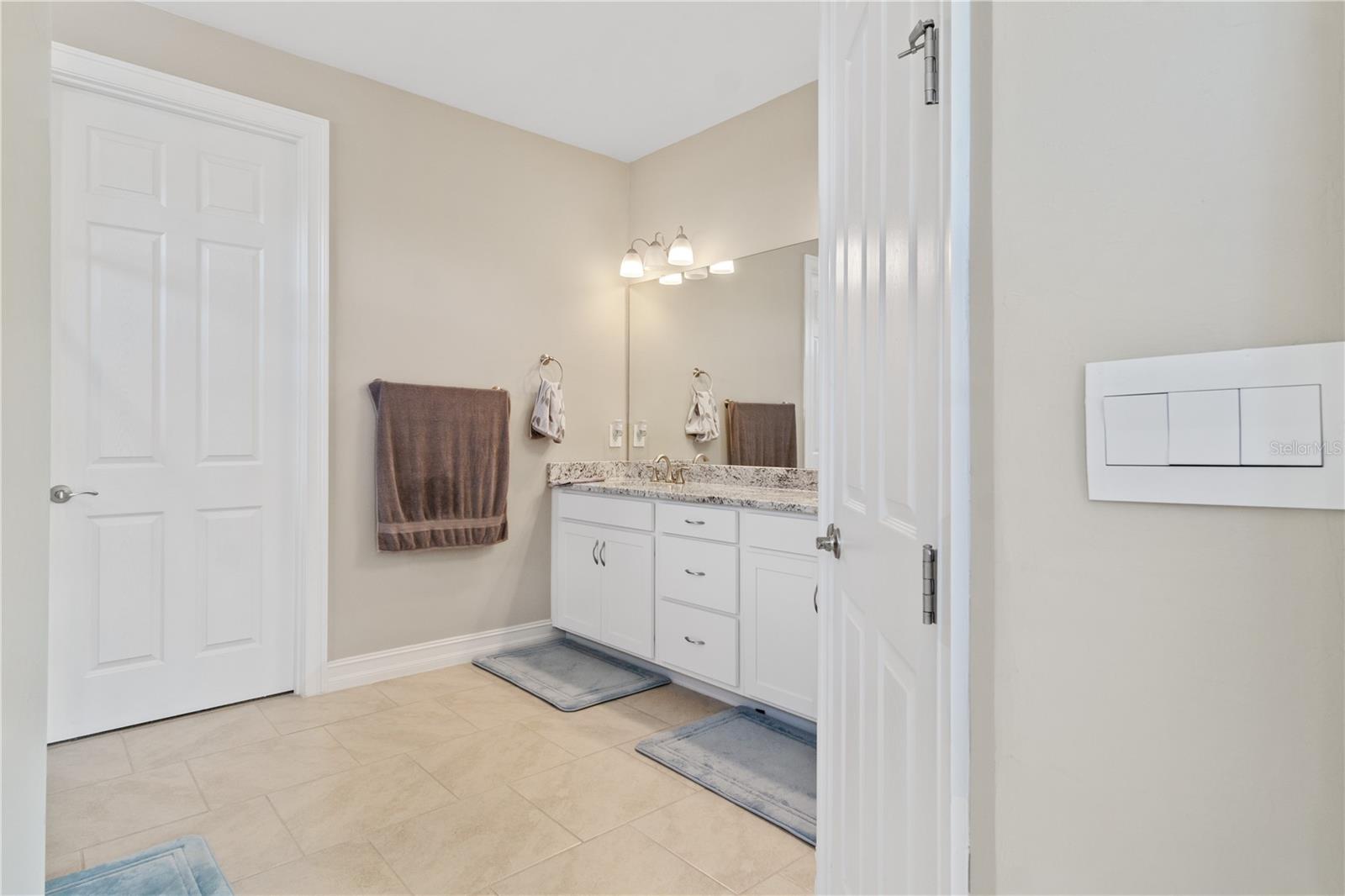 Image 37 of 76 For 14193 Fort Myers Avenue