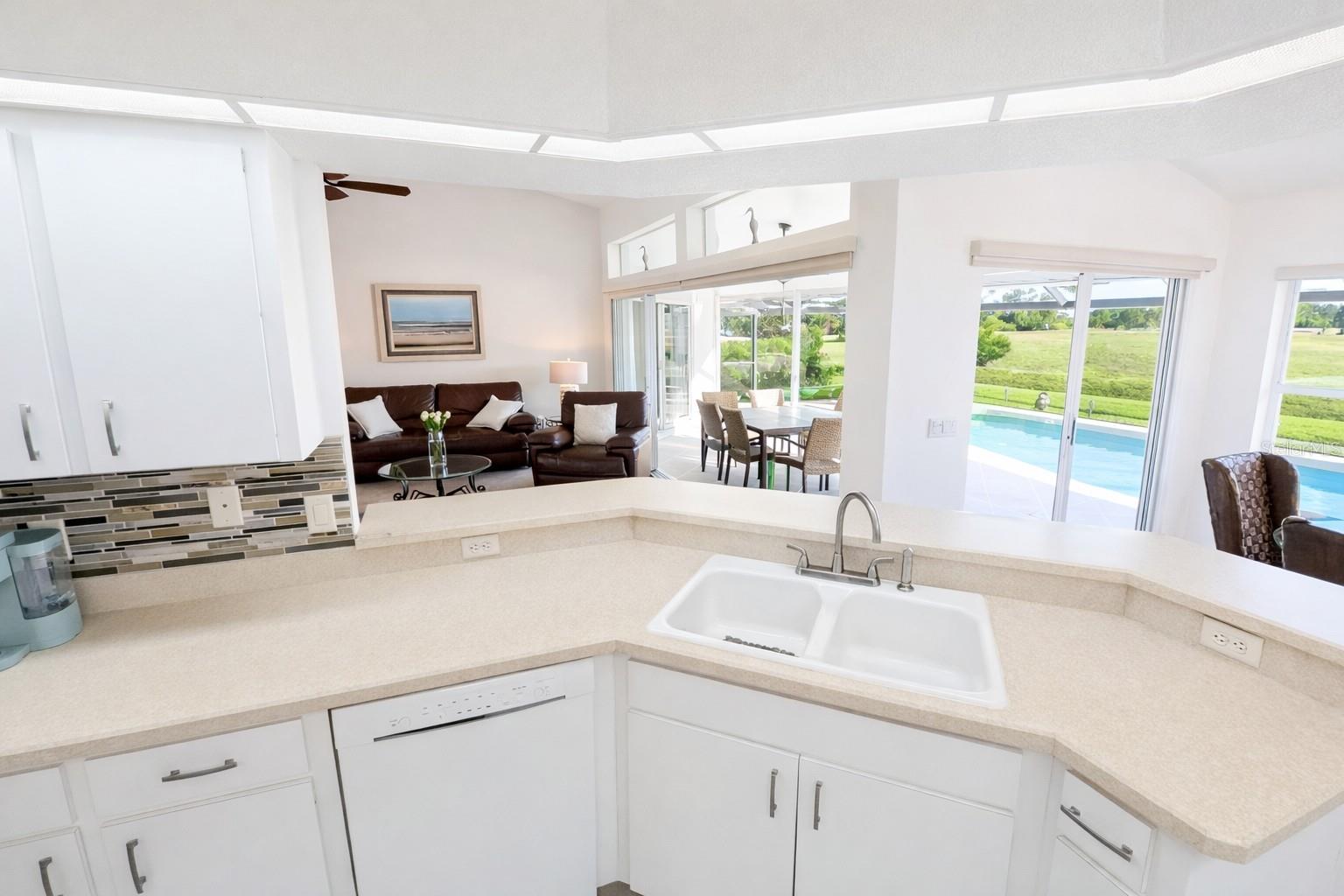 Image 10 of 38 For 46 Sportsman Court