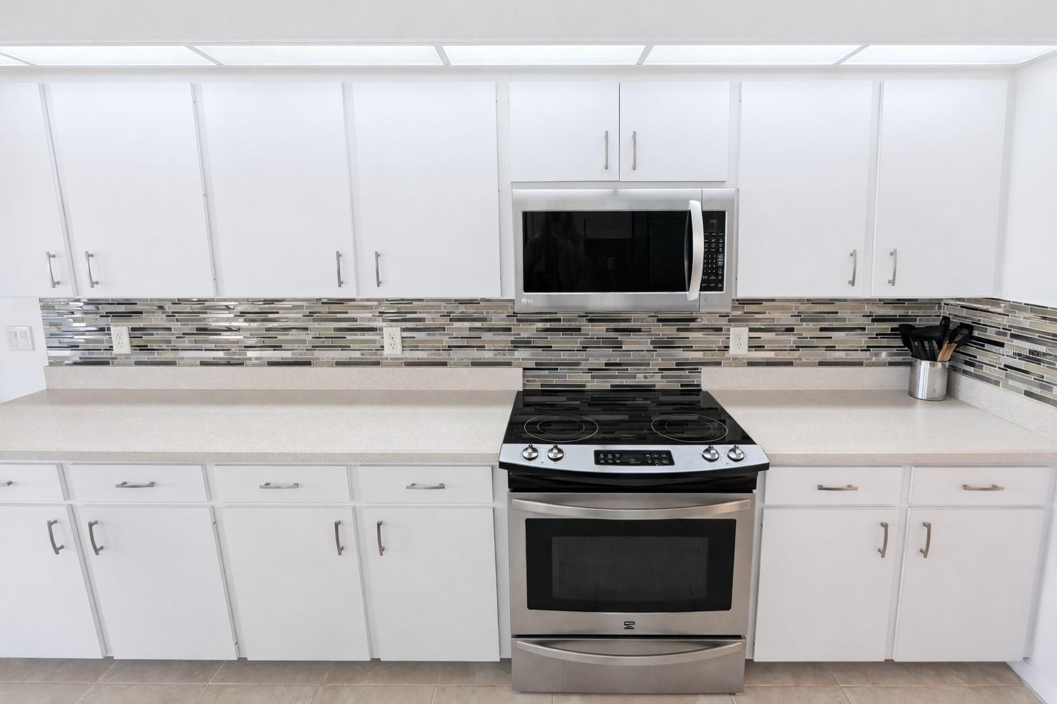 Image 11 of 38 For 46 Sportsman Court