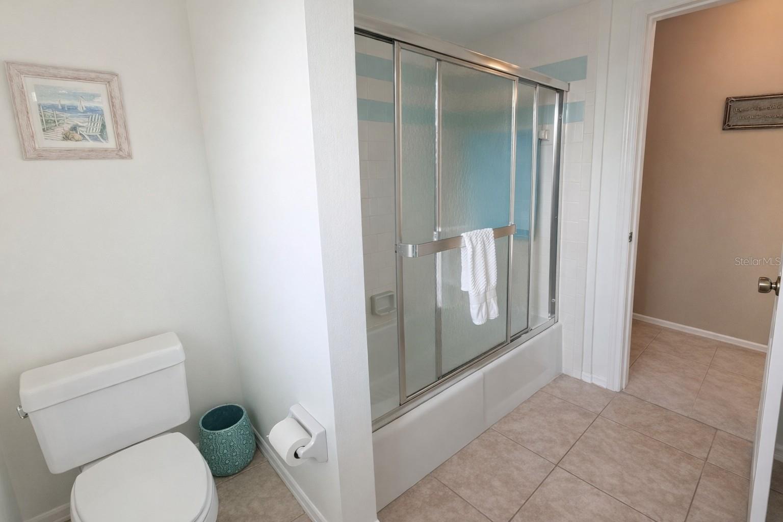 Image 27 of 38 For 46 Sportsman Court