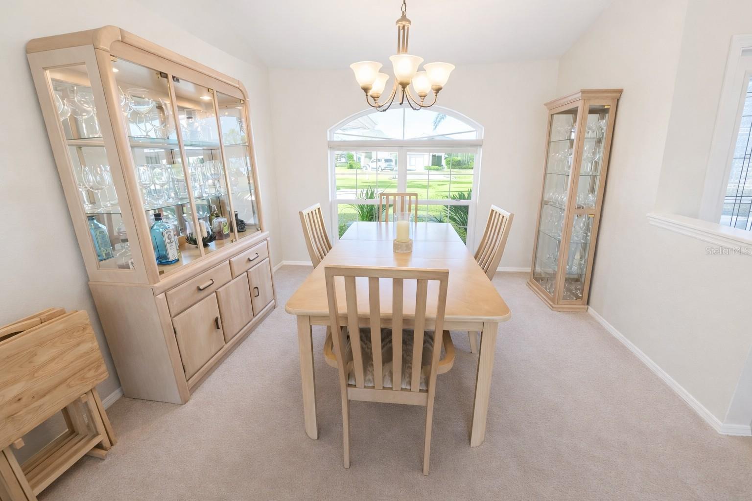 Image 7 of 38 For 46 Sportsman Court