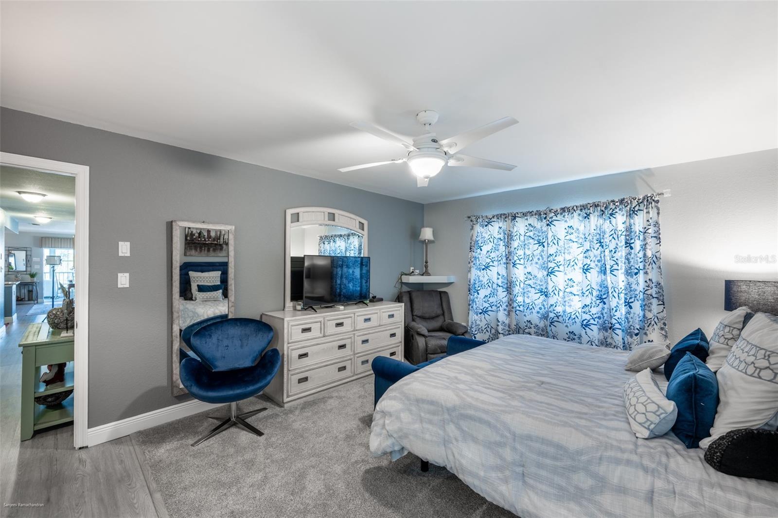 Image 41 of 58 For 4000 Bal Harbor Boulevard 127