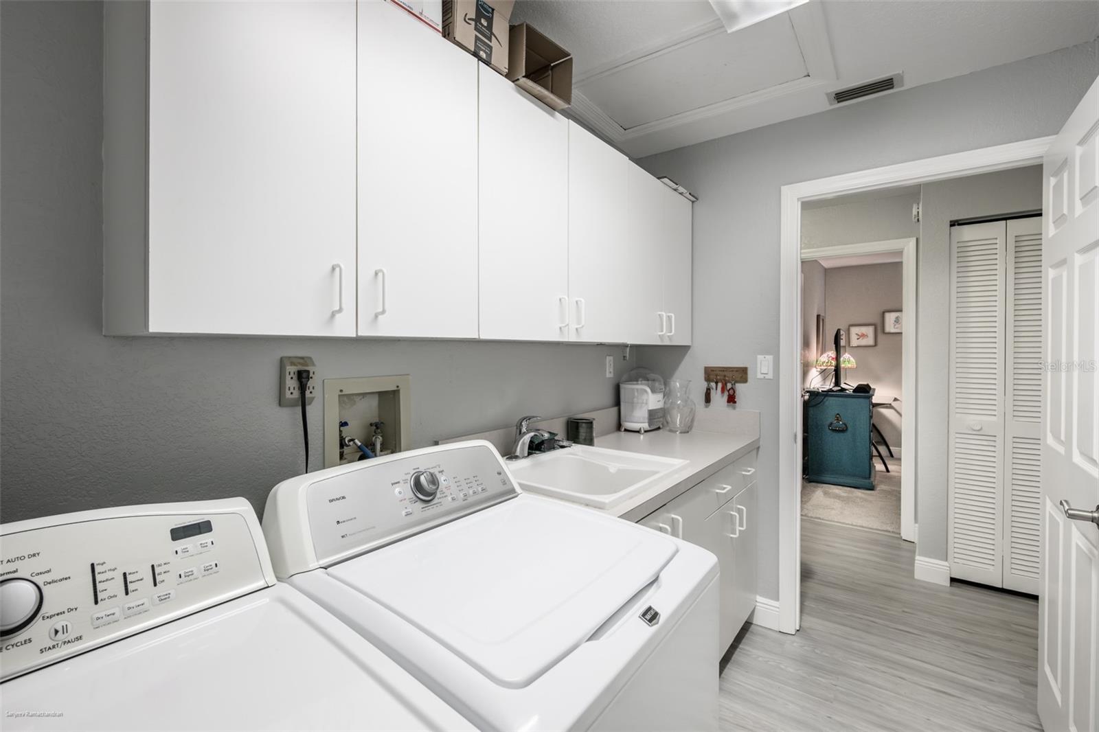 Image 50 of 58 For 4000 Bal Harbor Boulevard 127